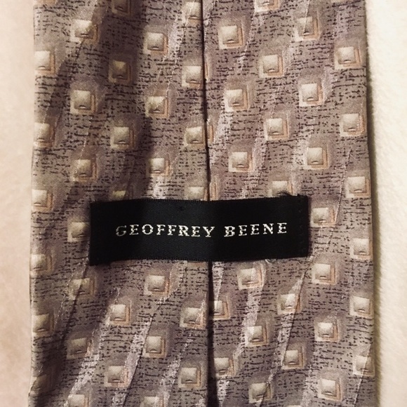 100% silk tie - Picture 2 of 3